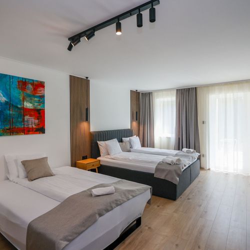 Apartament la etaj cu balcon cu 1 camera pentru 4 pers.
