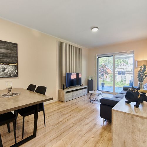 Apartament 4-osobowy na piętrze z balkonem z 2 pomieszczeniami sypialnianymi