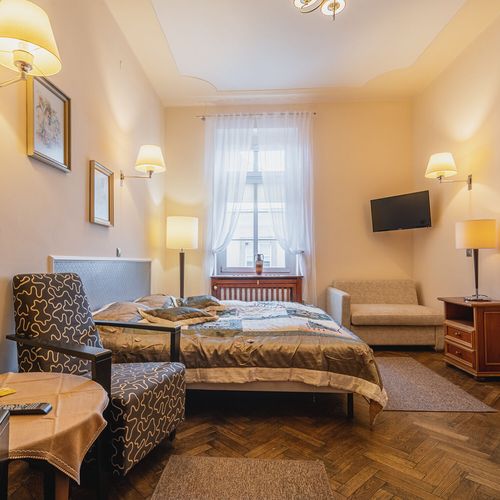 Pokój 2-osobowy Standard Plus z łazienką (możliwa dostawka)