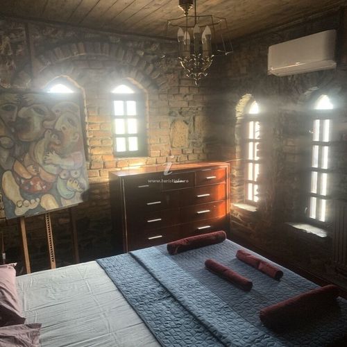 Palace Pokoj s manželskou postelí na poschodí