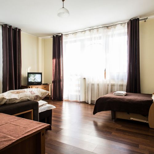 Apartament 4-osobowy z balkonem z widokiem na góry z 1 pomieszczeniem sypialnianym