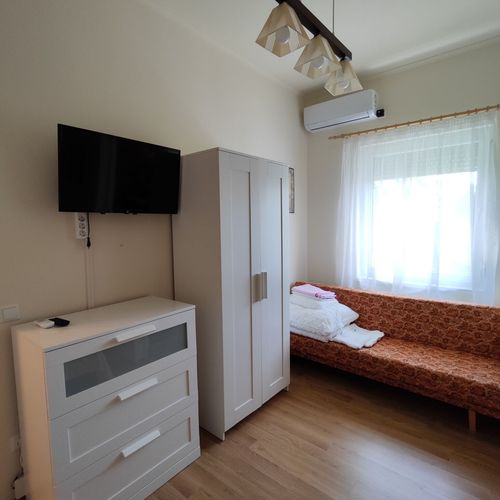 Apartament standard la etaj cu 2 camere pentru 6 pers.