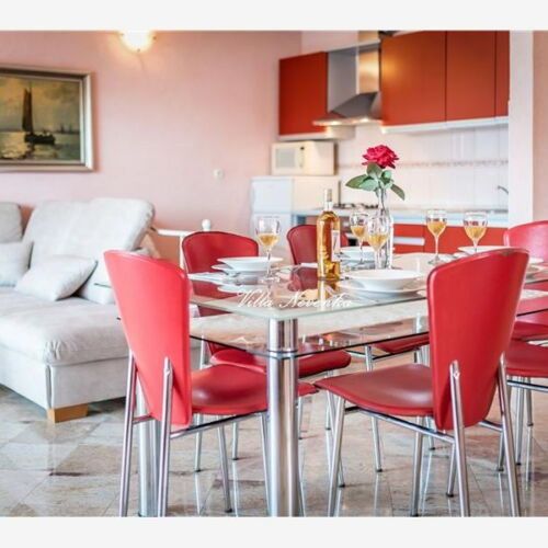 Apartament tourist a cu 3 camere pentru 7 pers.