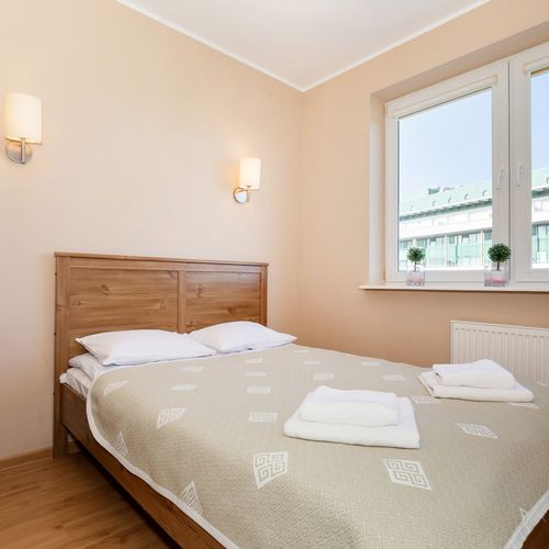 Apartament întreaga unitate cu terasă cu 2 camere pentru 4 pers.