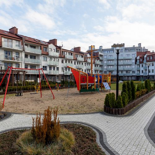 Apartament întreaga unitate cu terasă cu 2 camere pentru 4 pers.
