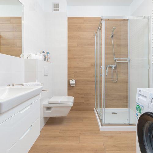 Apartament întreaga unitate cu duș cu 2 camere pentru 4 pers.
