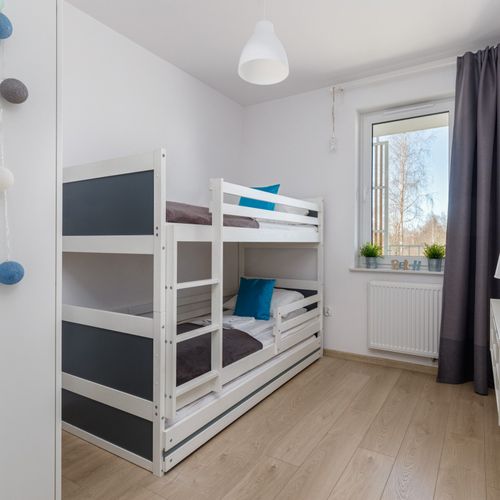 Apartament 4-osobowy z prysznicem cały dom z 2 pomieszczeniami sypialnianymi (możliwa dostawka)