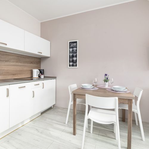 Apartman se sprchou pro 4 os. se 2 ložnicemi celý Dům