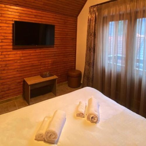 Apartament la etaj cu balcon cu 2 camere pentru 4 pers.