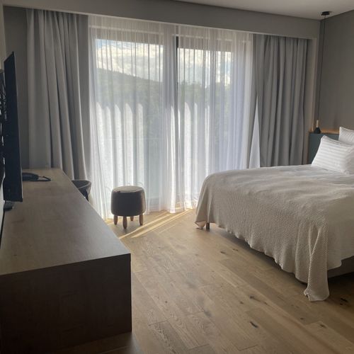 Apartament cu living, balcon și vedere panoramică - Corp Peakture cu 2 camere pentru 4 pers.