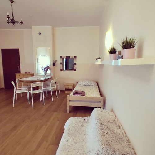 Apartament 7-osobowy Business XL z 3 pomieszczeniami sypialnianymi (możliwa dostawka)
