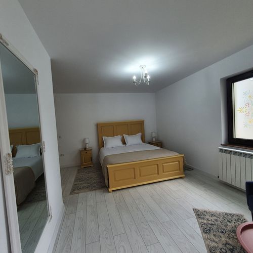 Apartament premier family cu 2 camere pentru 4 pers.