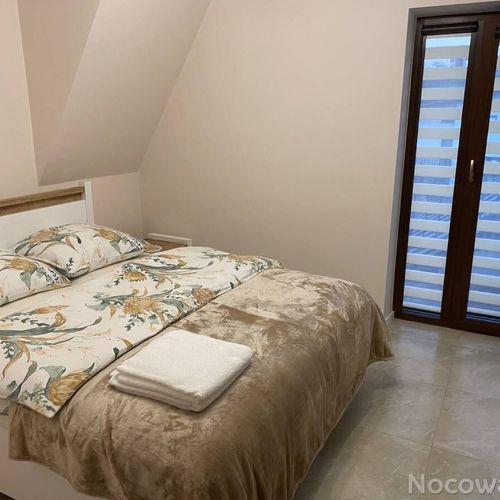 Apartament 4-osobowy z klimatyzacją z 2 pomieszczeniami sypialnianymi