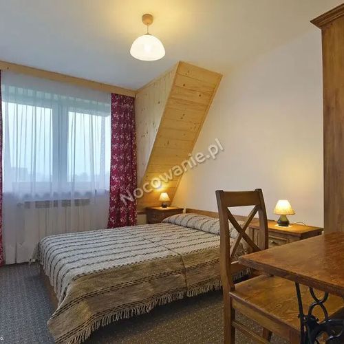 Apartament 4-osobowy na piętrze z widokiem na góry z 2 pomieszczeniami sypialnianymi