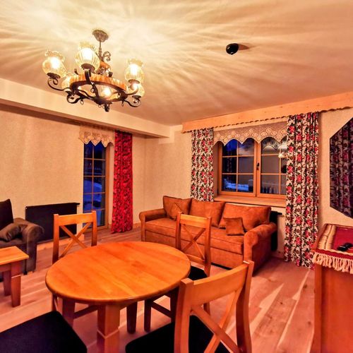 Apartament 6-osobowy na parterze Classic z 2 pomieszczeniami sypialnianymi