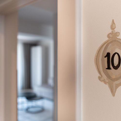 Apartament deluxe la etaj cu 2 camere pentru 4 pers.