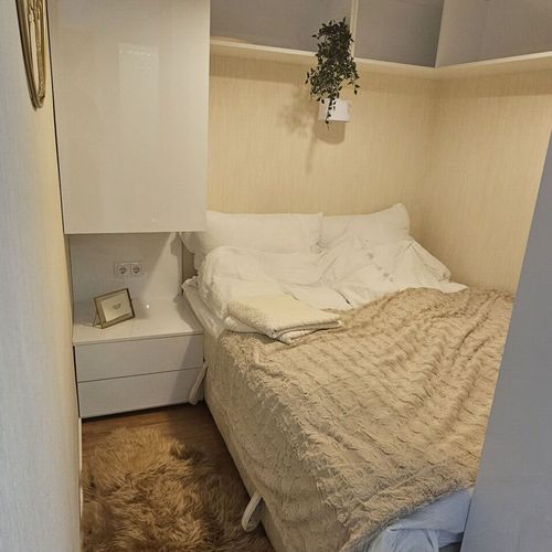 Apartman s manželskou postelí s 1 ložnicí na poschodí  (s možností přistýlky)