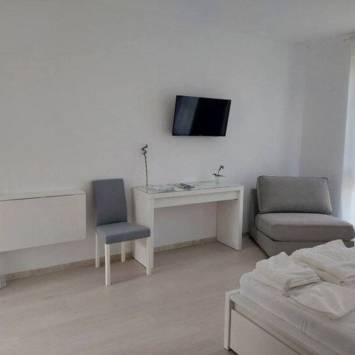 Apartament family la etaj cu 1 camera pentru 2 pers. (se poate solicita pat suplimentar)