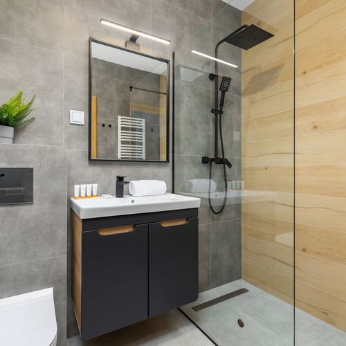 Apartament 4-osobowy z prysznicem cały dom z 2 pomieszczeniami sypialnianymi