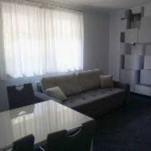Apartament 4-osobowy na parterze z własną kuchnią z 2 pomieszczeniami sypialnianymi (możliwa dostawka)