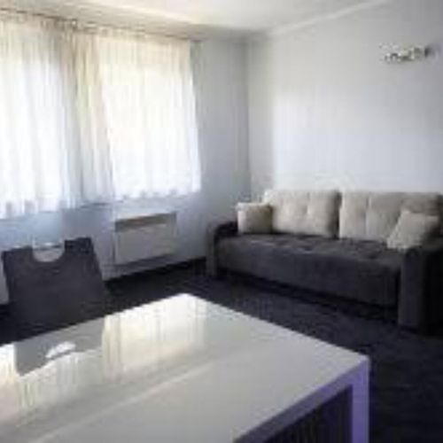 Apartament 4-osobowy na parterze z 2 pomieszczeniami sypialnianymi (możliwa dostawka)
