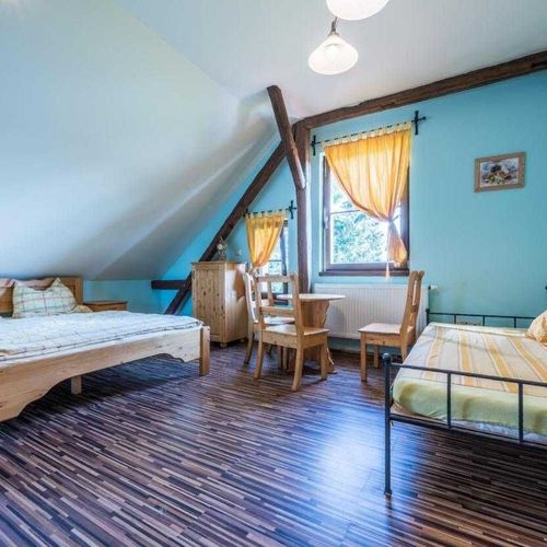 Apartament cu terasă pentru 4 pers. (se poate solicita pat suplimentar)