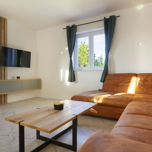 Apartament family la parter cu 4 camere pentru 8 pers.