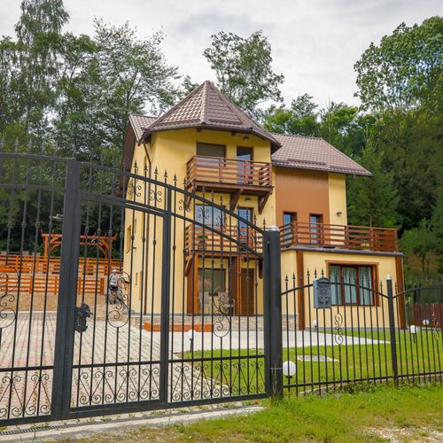 Casă de vacanță pentru 12 pers. (se inchirieaza doar integral)