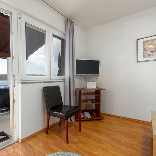 Apartament pentru 4 pers. (se inchirieaza doar integral)