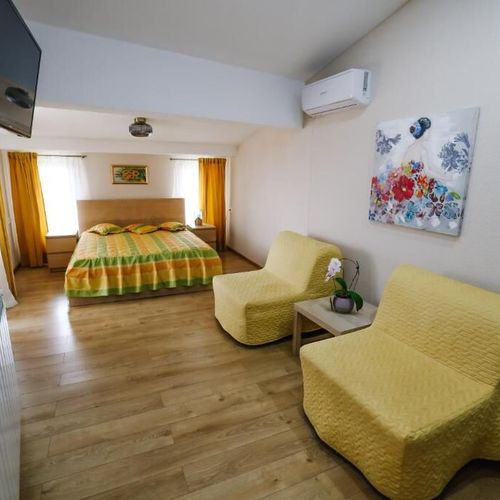 Camera dubla superior cu balcon