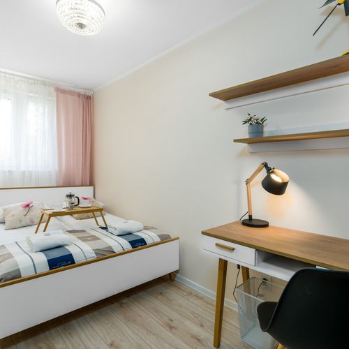 Apartament întreaga unitate cu duș cu 2 camere pentru 4 pers.