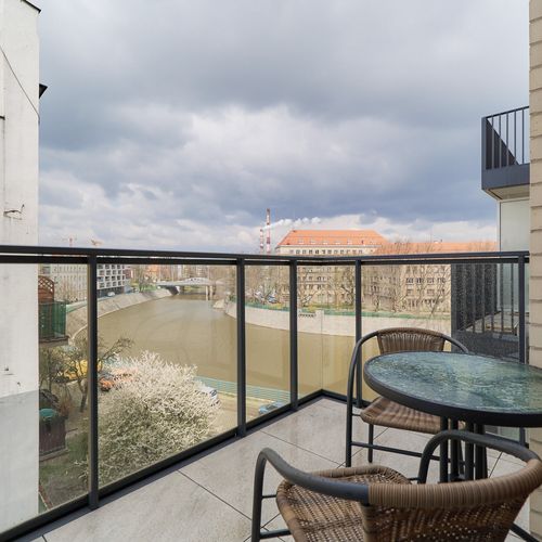 Apartament întreaga unitate cu duș cu 1 camera pentru 4 pers.