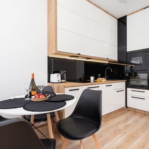 Apartament 4-osobowy z wanną cały dom z 2 pomieszczeniami sypialnianymi