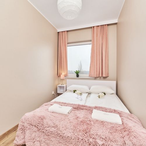 Apartament întreaga unitate cu duș cu 2 camere pentru 4 pers.