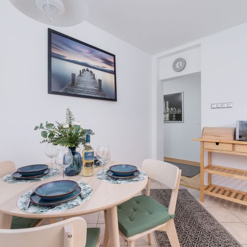 Apartman se sprchou pro 4 os. se 2 ložnicemi celý Dům