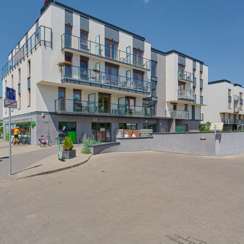 Întreaga unitate cu duș cu vedere spre râu pentru 4 pers. (se inchirieaza doar integral)