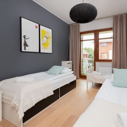Apartament întreaga unitate cu duș pentru 7 pers.