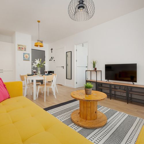 Apartament întreaga unitate cu duș cu 2 camere pentru 4 pers.