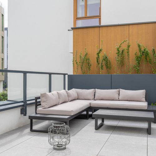 Apartman se sprchou pro 8 os. se 4 ložnicemi celý Dům