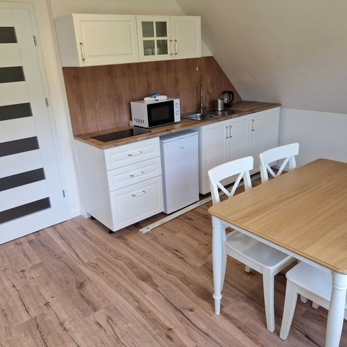 Apartman se sprchou s privátní koupelnou mimo apartmán pro 4 os.