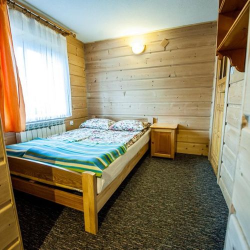 Pokój 4-osobowy z dostępem do ogrodu z łazienką