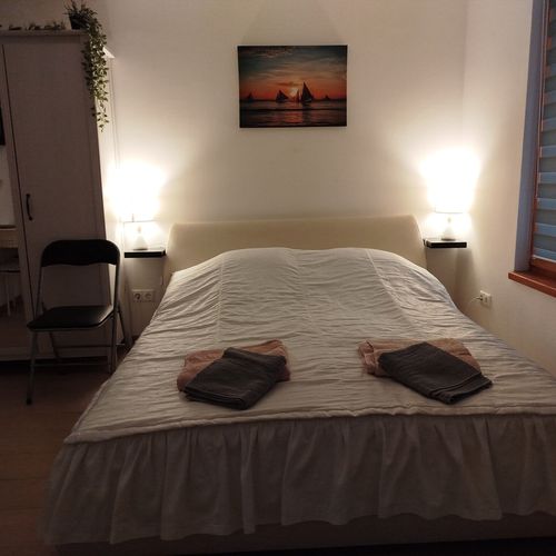 Apartament la etaj cu 1 camera pentru 3 pers.