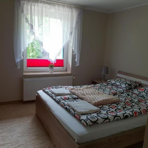 Apartament 8-osobowy z 3 pomieszczeniami sypialnianymi