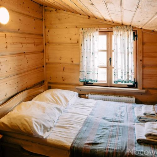 Apartament 4-osobowy z 2 pomieszczeniami sypialnianymi