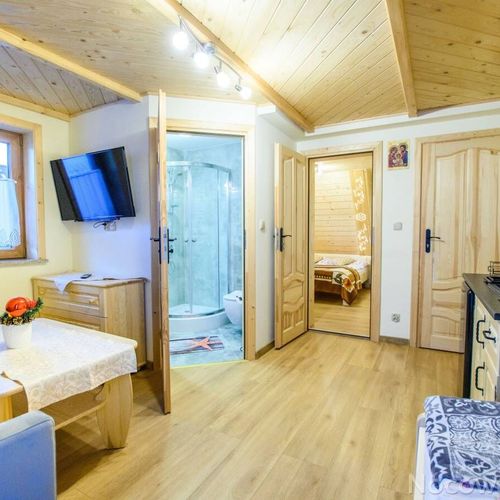 Apartament cu grădină cu vedere spre munte pentru 4 pers.