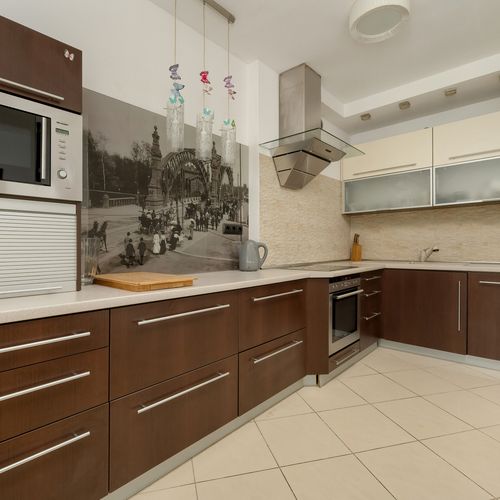 Apartament întreaga unitate cu duș cu 2 camere pentru 6 pers.