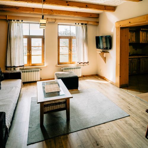 Apartament 4-osobowy z 2 pomieszczeniami sypialnianymi (możliwa dostawka)