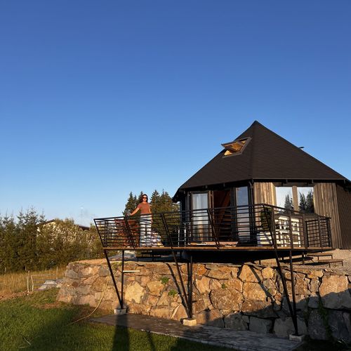 Bungalow romantică întreaga unitate pentru 4 pers. (se inchirieaza doar integral)