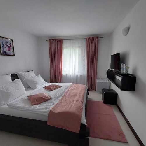 Camera dubla cu balcon cu baie