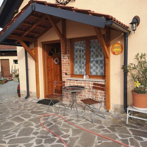 Apartament întreaga unitate cu vedere spre munte cu 1 camera pentru 2 pers.
